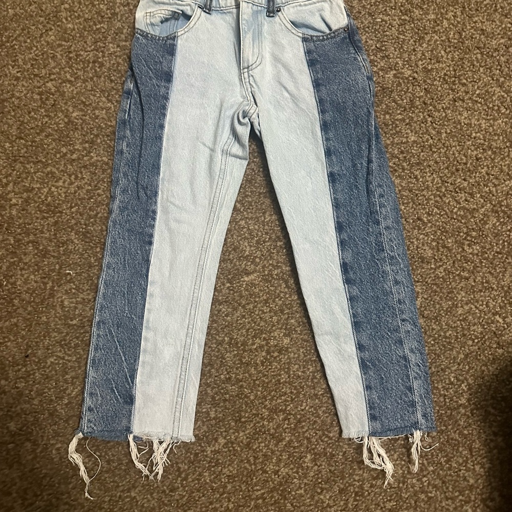 PacSun Blue Ankle Cropped Jeans with Two-Tone Design